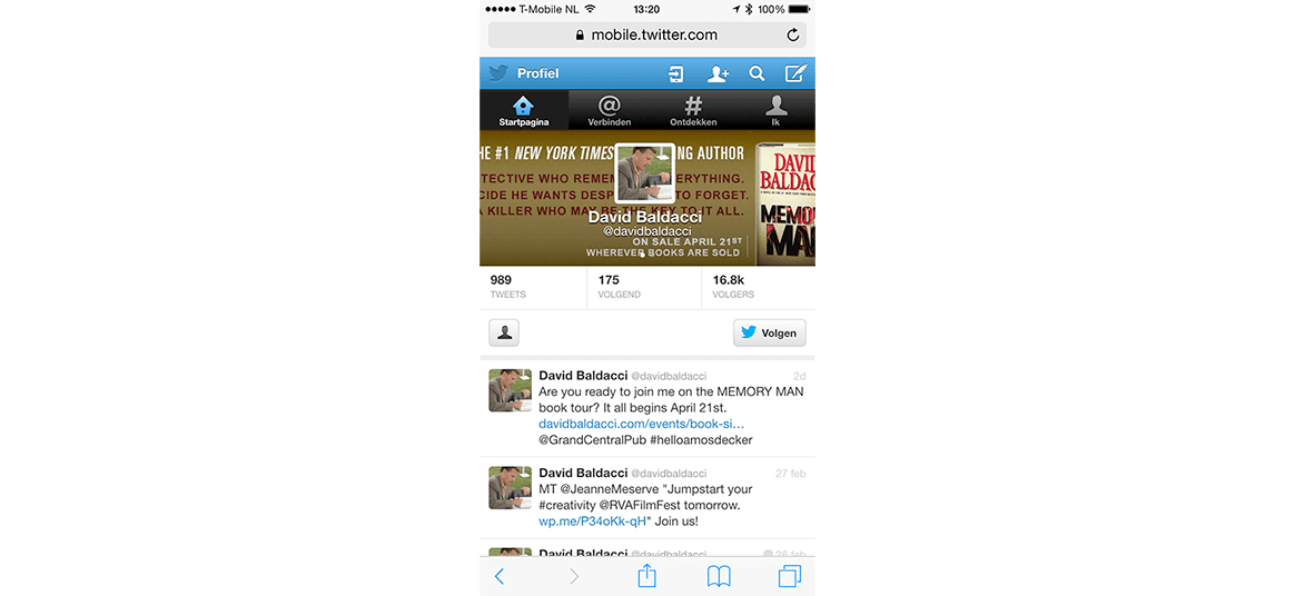 Het Twitter-profiel van David Baldacci op een mobiele telefoon